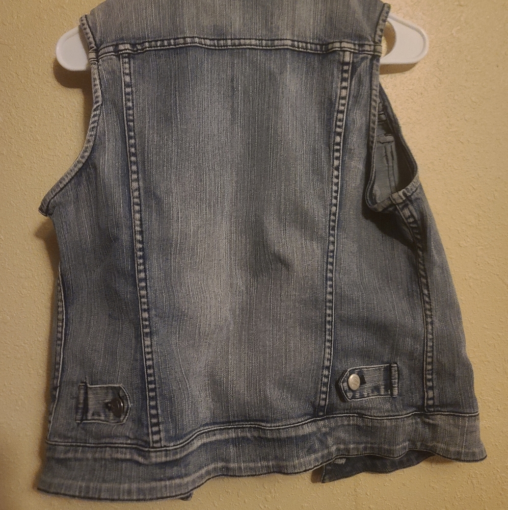 Jean Vest - Picture 3 of 3